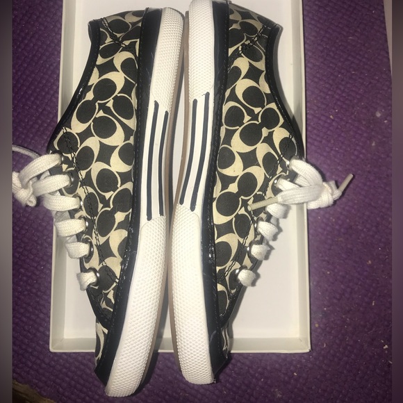 COACH *Authentic* 5.5 ETTA Heritage Stripe Blk/Wht Signature sneakers - Picture 4 of 13